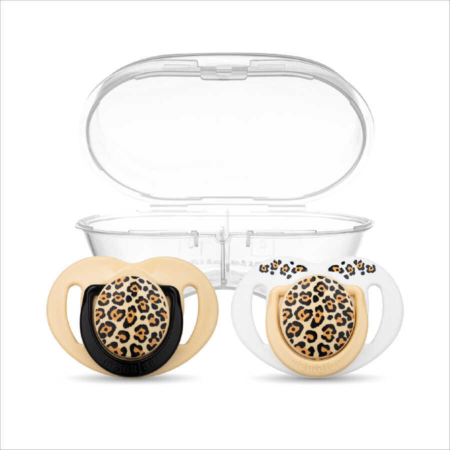 Kieferorthopädisches Schnuller-Set 12 Monate+ Beige Leopard | Zweierpack, Silikon, mit Gaumenform | Geschenk: Sterilisations- & Aufbewahrungsbox - Mamajoo
